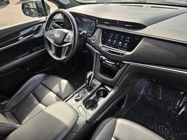 used 2023 Cadillac XT5 car, priced at $28,899