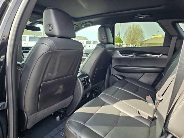 used 2023 Cadillac XT5 car, priced at $28,899
