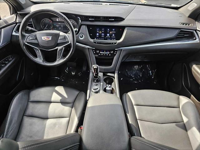 used 2023 Cadillac XT5 car, priced at $28,899