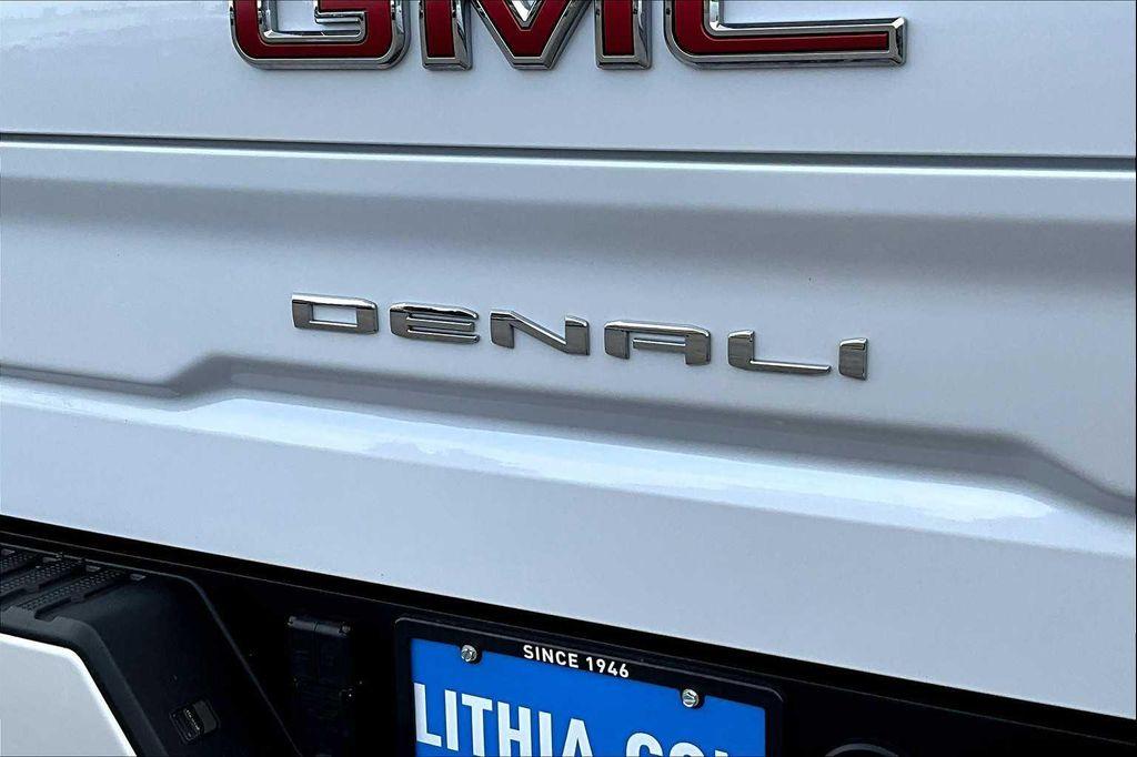 used 2021 GMC Sierra 1500 car, priced at $41,988