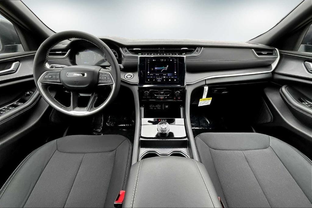 new 2025 Jeep Grand Cherokee car, priced at $35,022