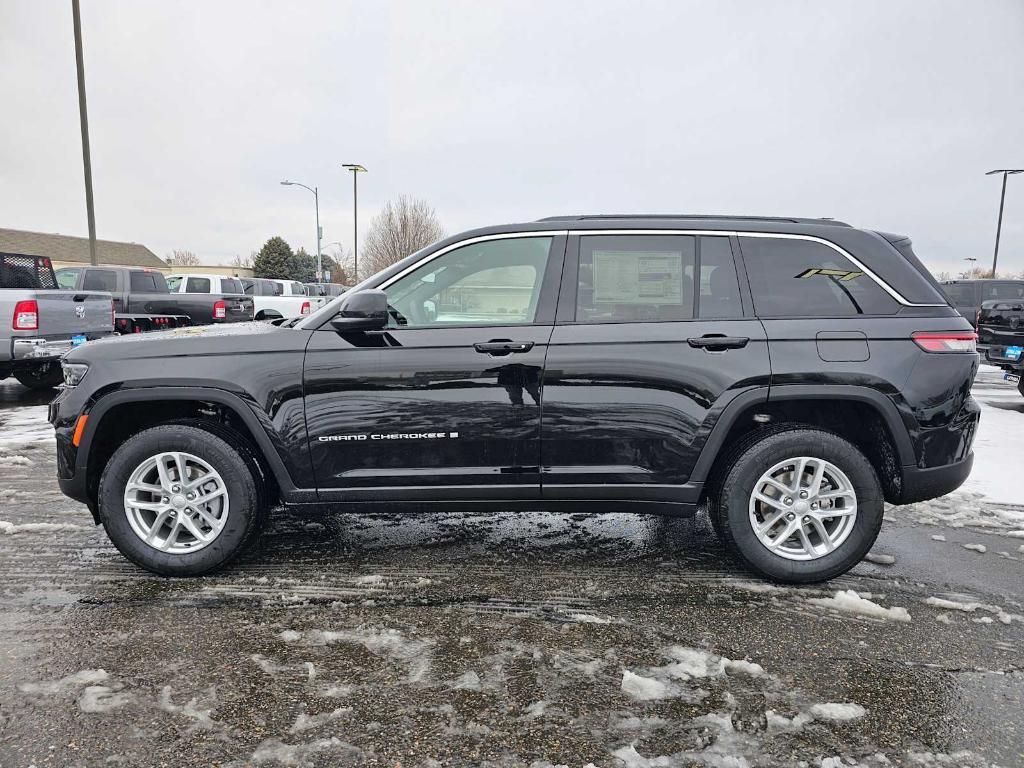 new 2025 Jeep Grand Cherokee car, priced at $35,022
