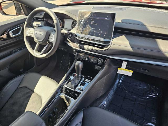 new 2025 Jeep Compass car, priced at $30,058