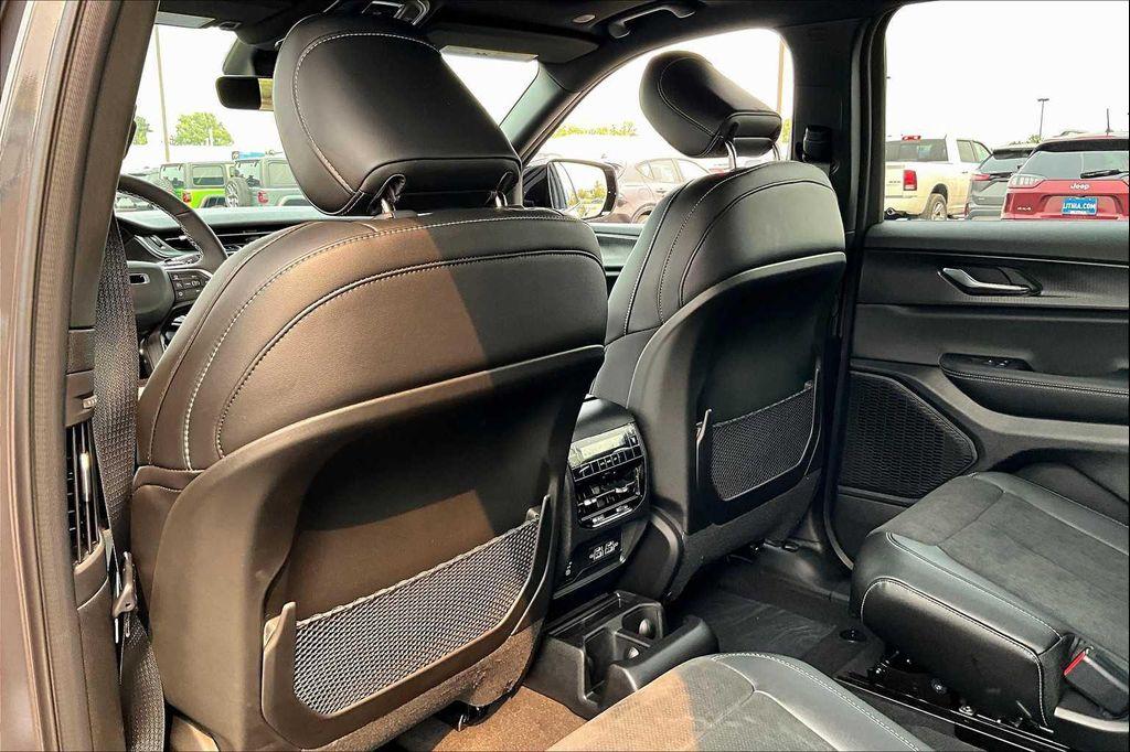 new 2025 Jeep Grand Cherokee L car, priced at $42,225