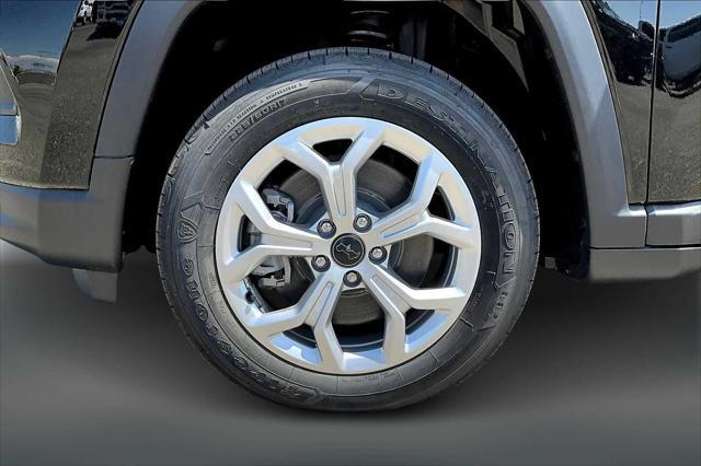 new 2025 Jeep Compass car, priced at $25,990