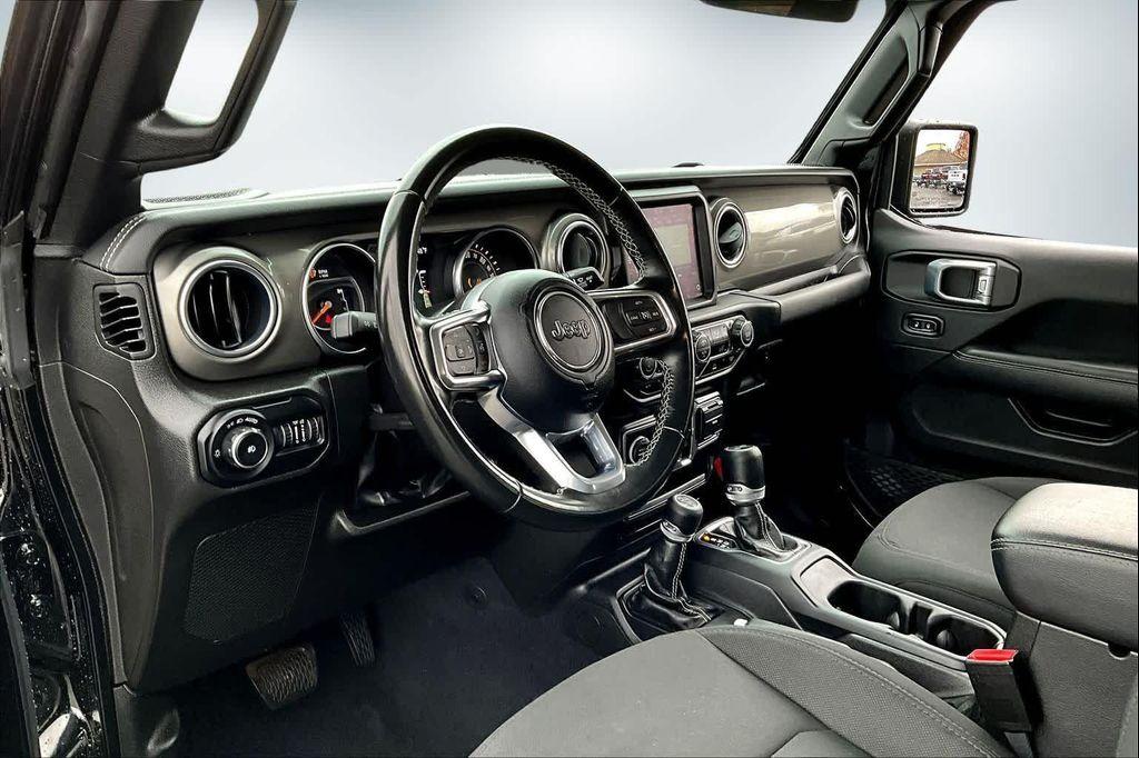 used 2022 Jeep Wrangler Unlimited car, priced at $31,988