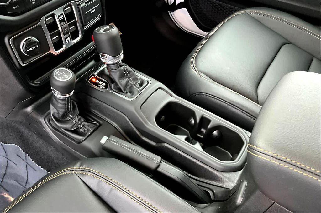 new 2026 Jeep Wrangler car, priced at $51,295