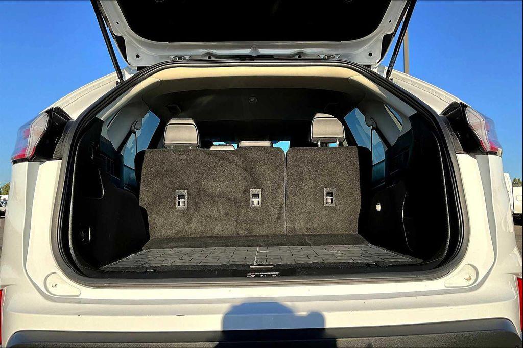 used 2024 Ford Edge car, priced at $22,488