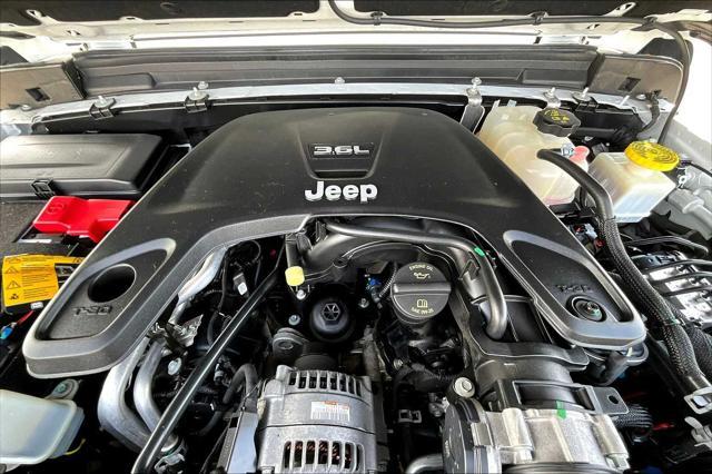 used 2021 Jeep Gladiator car, priced at $34,488