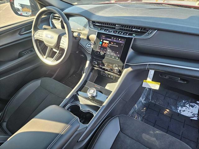 new 2025 Jeep Grand Cherokee car, priced at $44,675