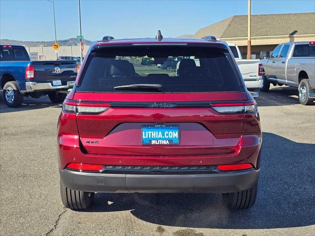 new 2025 Jeep Grand Cherokee car, priced at $44,675