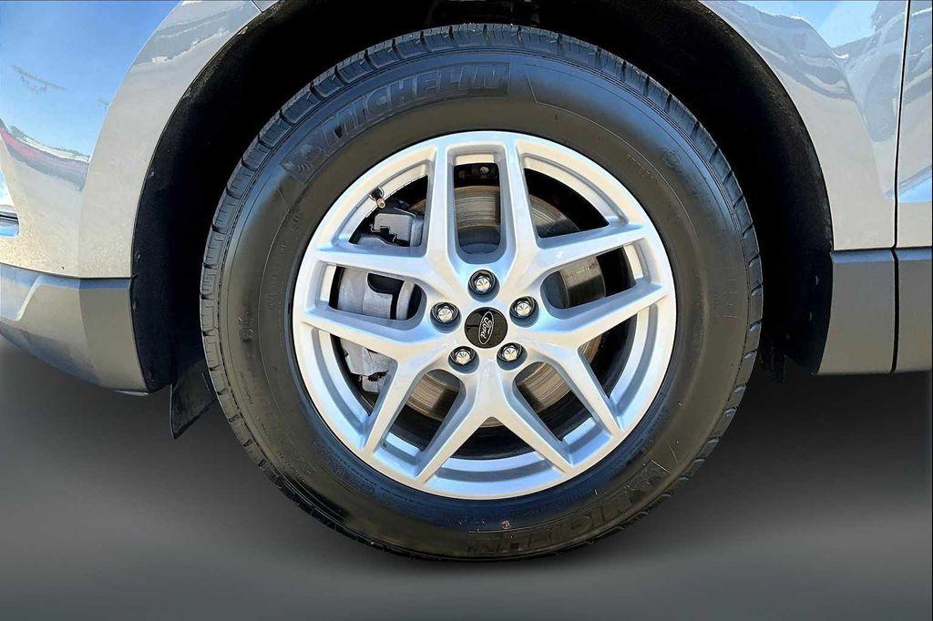 used 2024 Ford Edge car, priced at $24,388