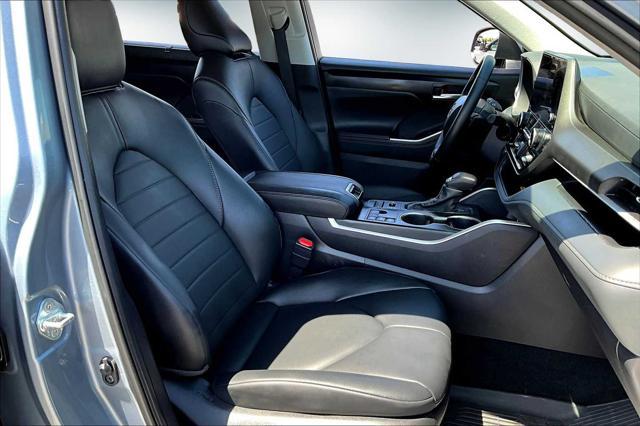 used 2024 Toyota Highlander car, priced at $44,888