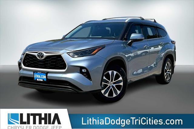 used 2024 Toyota Highlander car, priced at $44,888