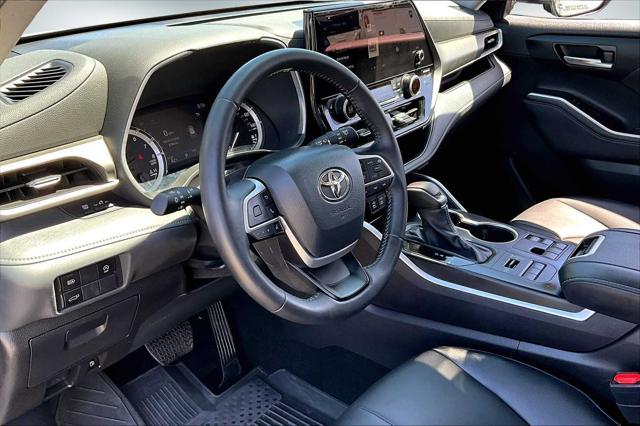 used 2024 Toyota Highlander car, priced at $44,888