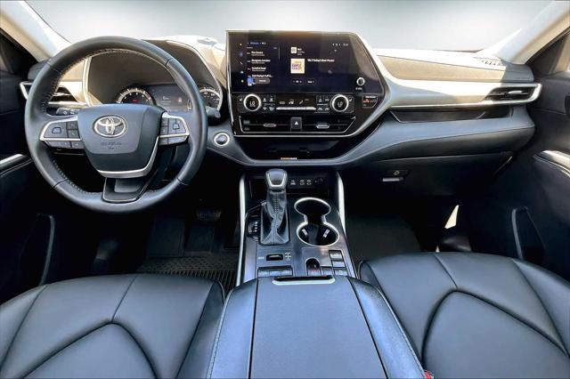 used 2024 Toyota Highlander car, priced at $44,888