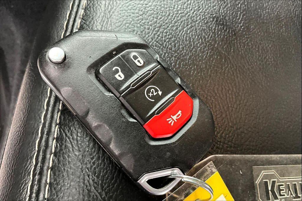 used 2019 Jeep Wrangler Unlimited car, priced at $28,488