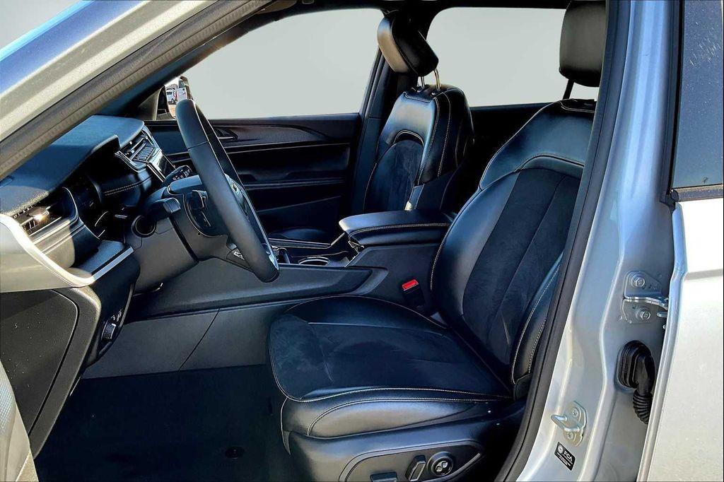 used 2024 Jeep Grand Cherokee L car, priced at $31,488