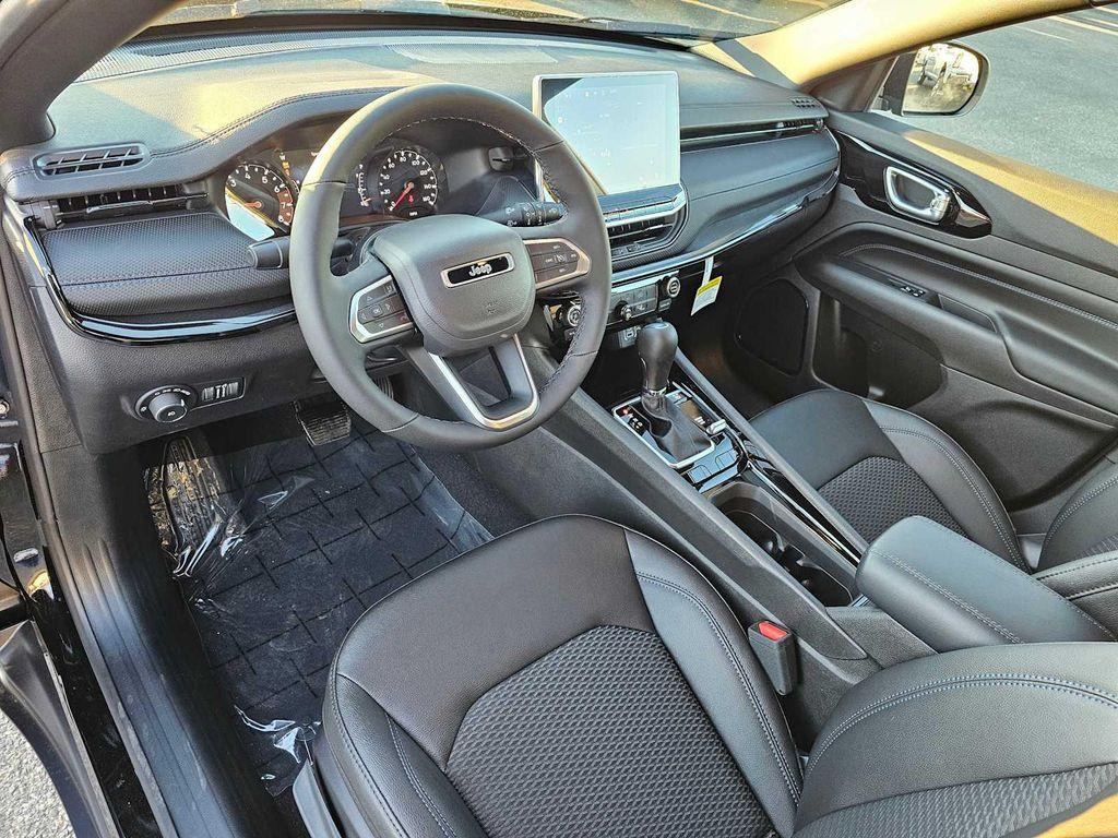 new 2025 Jeep Compass car, priced at $27,855