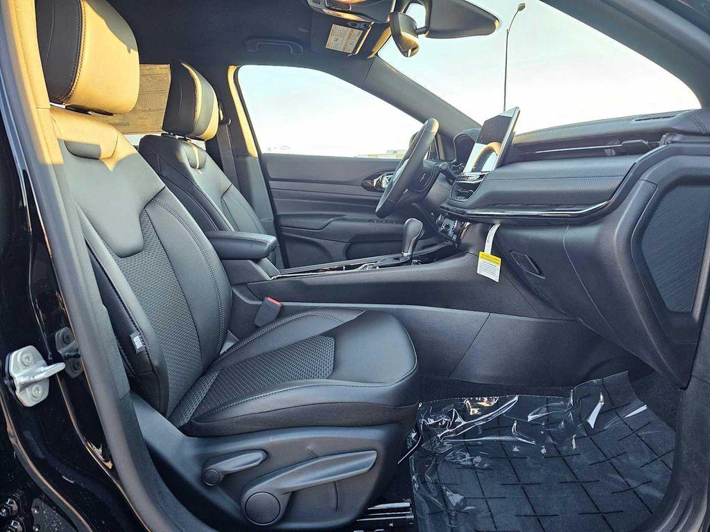 new 2025 Jeep Compass car, priced at $27,855