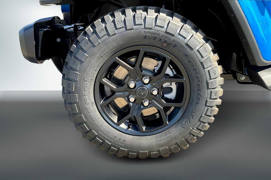 new 2025 Jeep Gladiator car, priced at $44,894