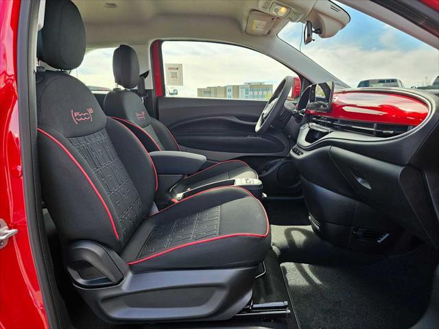 new 2024 FIAT 500e car