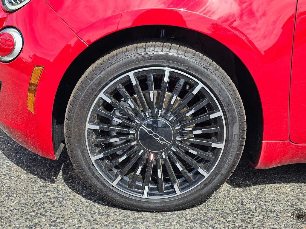 new 2024 FIAT 500e car, priced at $28,499