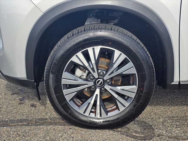 used 2023 Nissan Rogue car, priced at $23,899