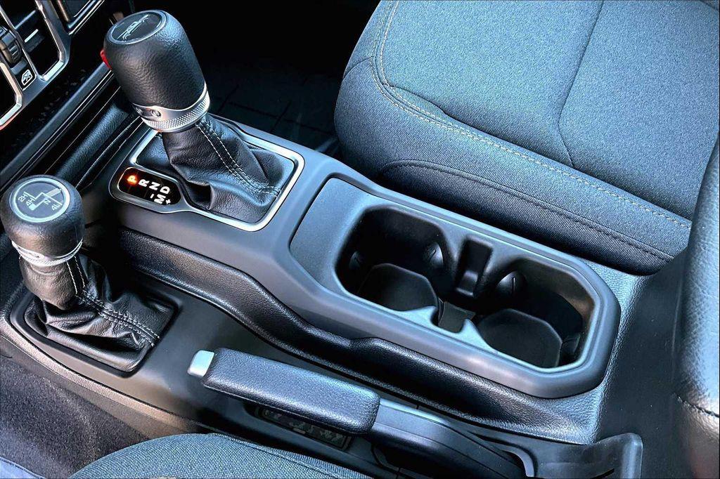 new 2025 Jeep Gladiator car, priced at $44,310
