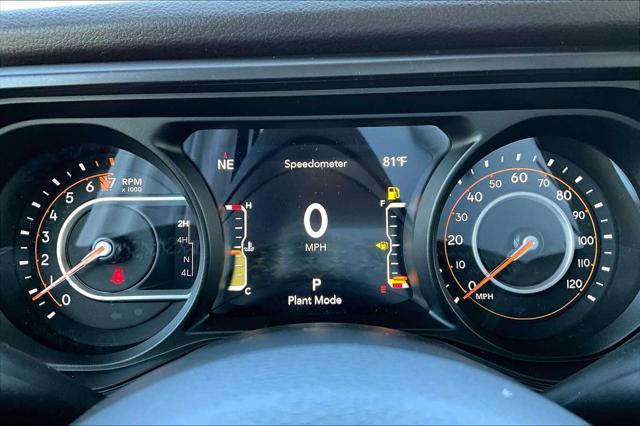 new 2025 Jeep Gladiator car, priced at $45,692