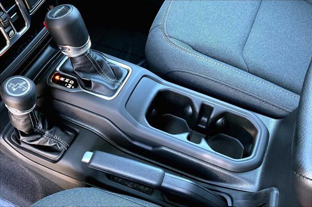 new 2025 Jeep Gladiator car, priced at $45,692