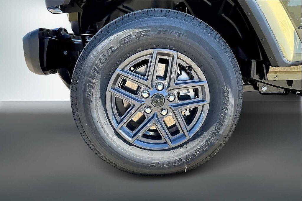 new 2025 Jeep Gladiator car, priced at $44,310