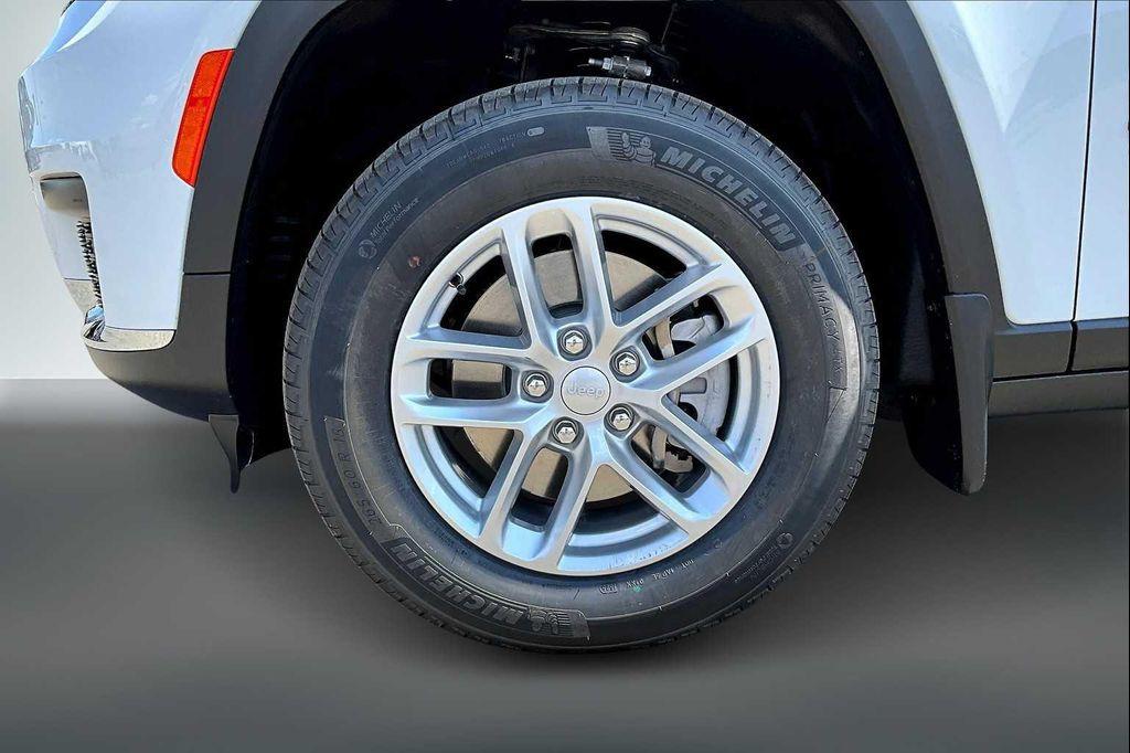 new 2025 Jeep Grand Cherokee L car, priced at $41,955