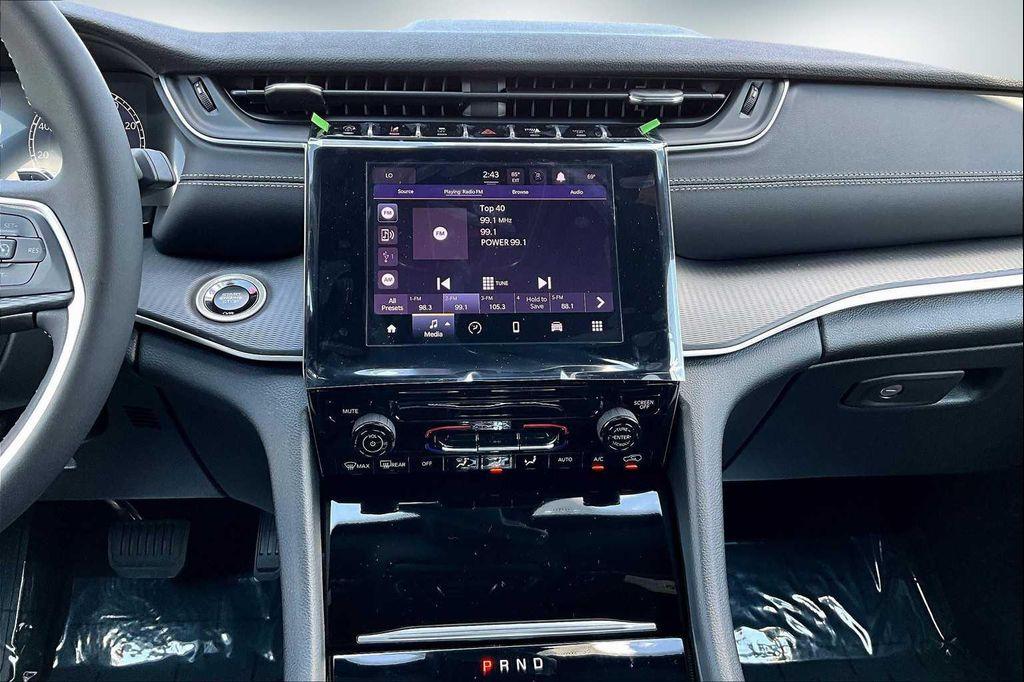 new 2025 Jeep Grand Cherokee L car, priced at $41,955