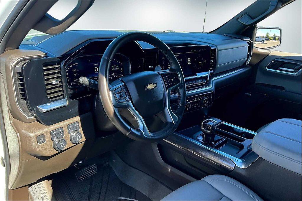 used 2024 Chevrolet Silverado 1500 car, priced at $43,988