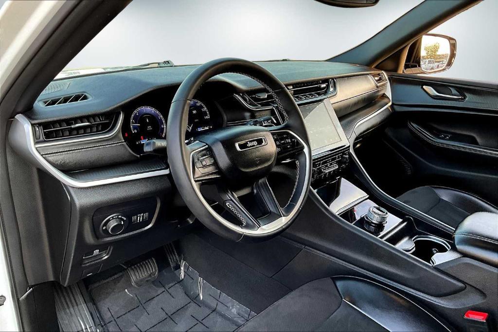 used 2024 Jeep Grand Cherokee L car, priced at $31,988