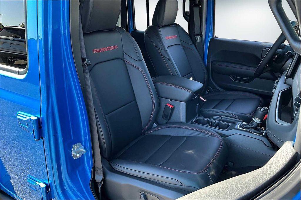 new 2025 Jeep Wrangler car, priced at $64,260