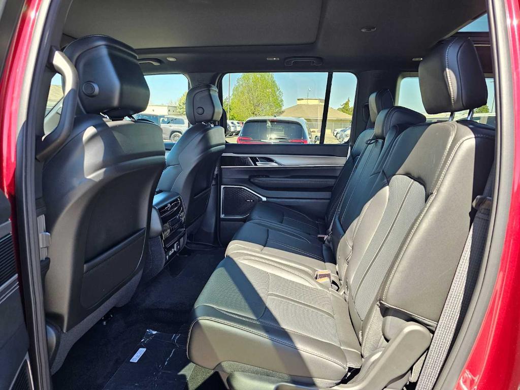 new 2025 Jeep Wagoneer L car, priced at $70,635