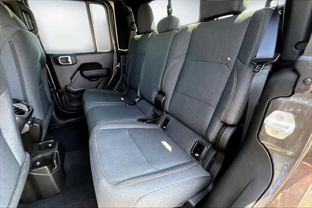 new 2025 Jeep Gladiator car, priced at $48,331