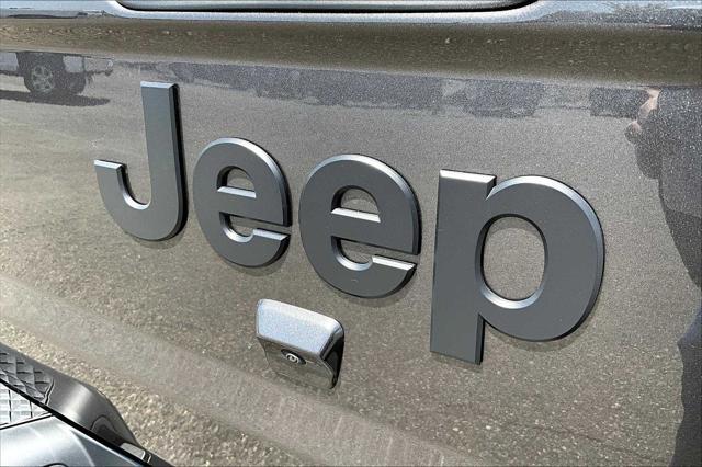 new 2025 Jeep Gladiator car, priced at $48,331