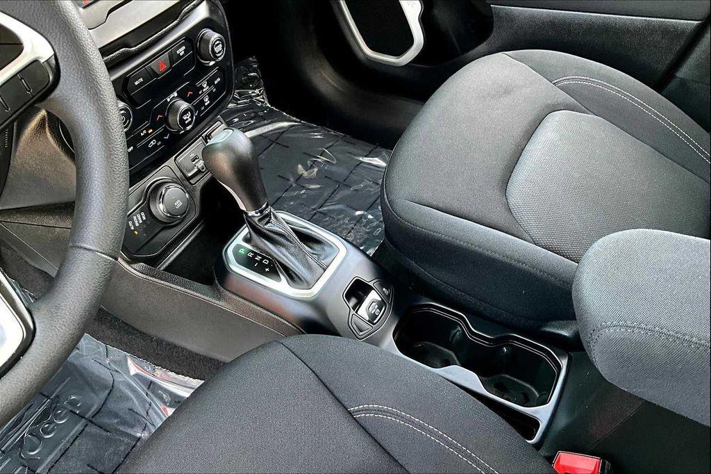 used 2020 Jeep Renegade car, priced at $16,588