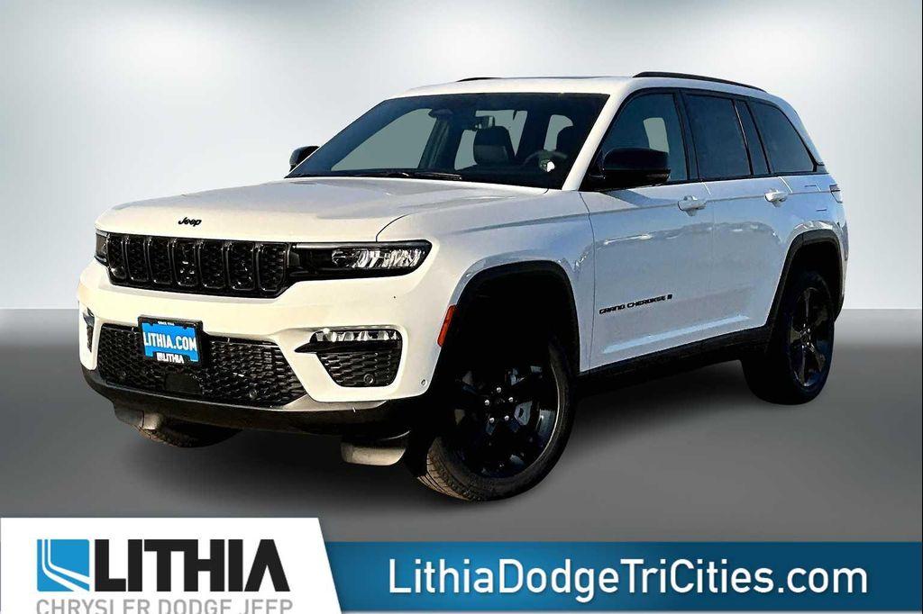 new 2025 Jeep Grand Cherokee car, priced at $51,735