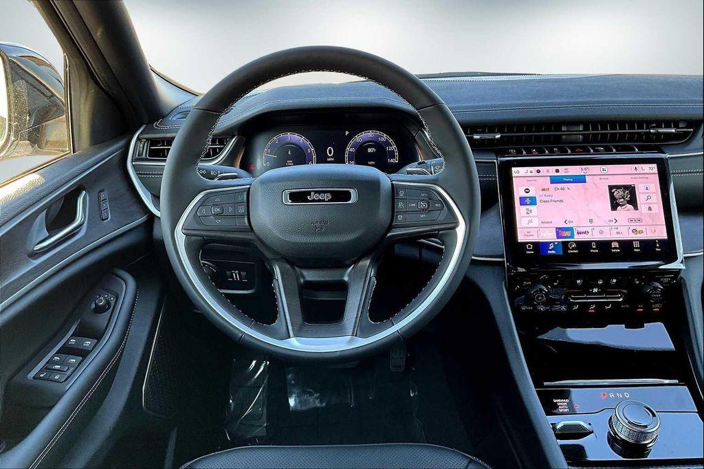 new 2025 Jeep Grand Cherokee car, priced at $51,735