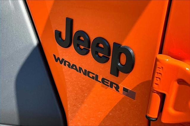 new 2025 Jeep Wrangler car, priced at $40,946