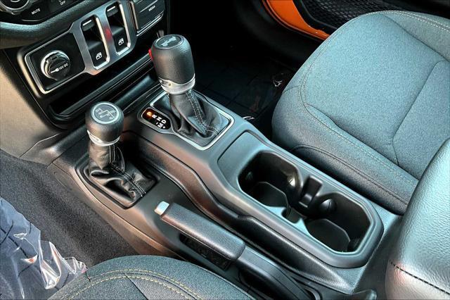 new 2025 Jeep Wrangler car, priced at $40,946