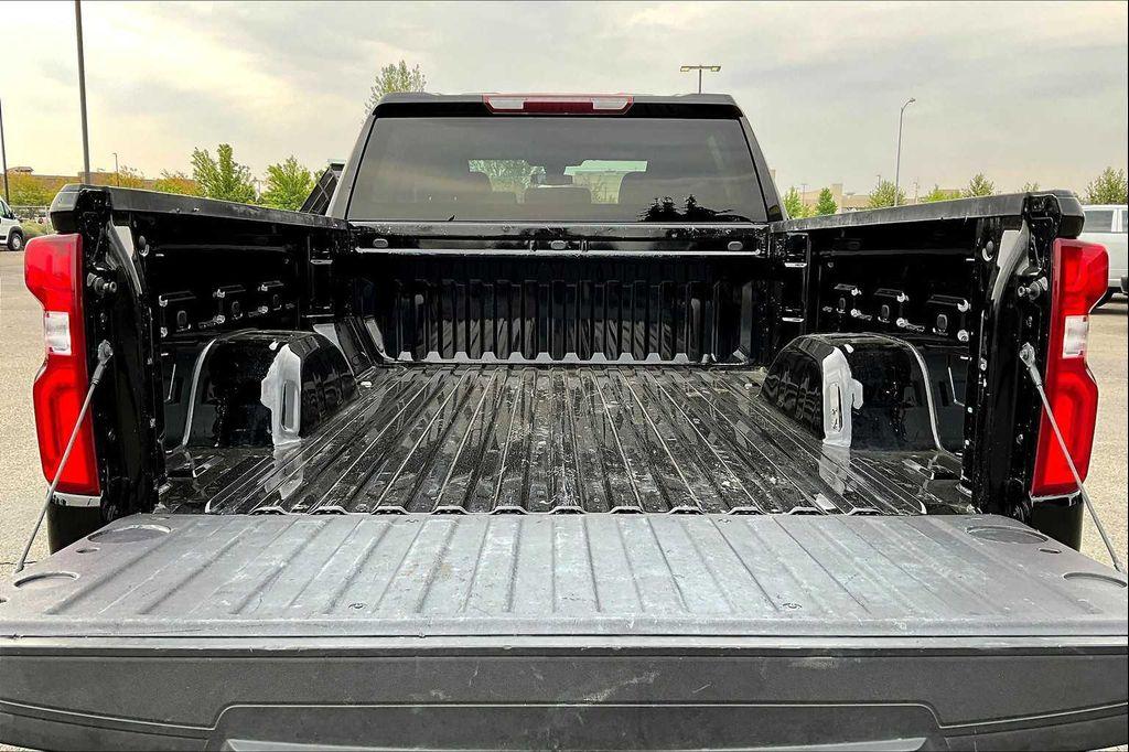used 2022 Chevrolet Silverado 1500 Limited car, priced at $29,888