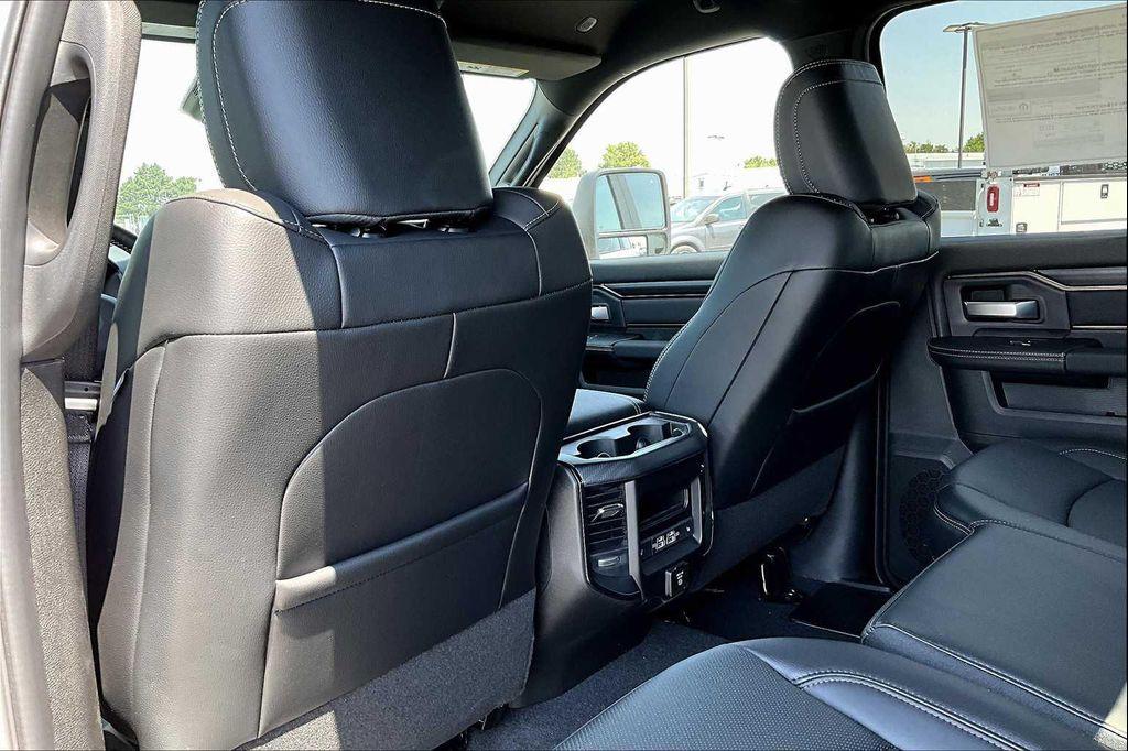 new 2025 Ram 2500 car, priced at $75,275