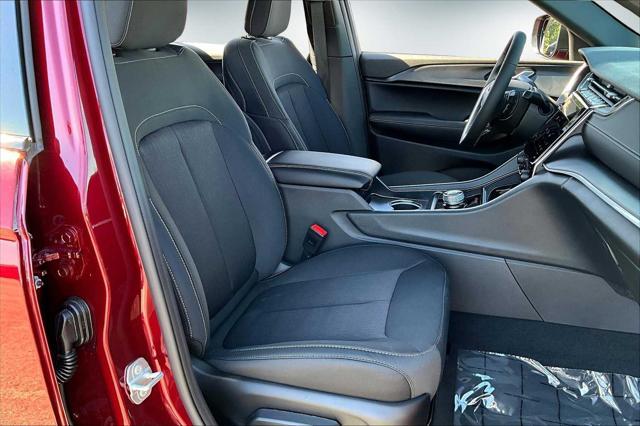new 2025 Jeep Grand Cherokee L car, priced at $42,599