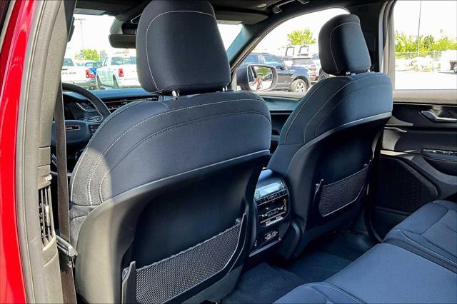 new 2025 Jeep Grand Cherokee L car, priced at $42,599