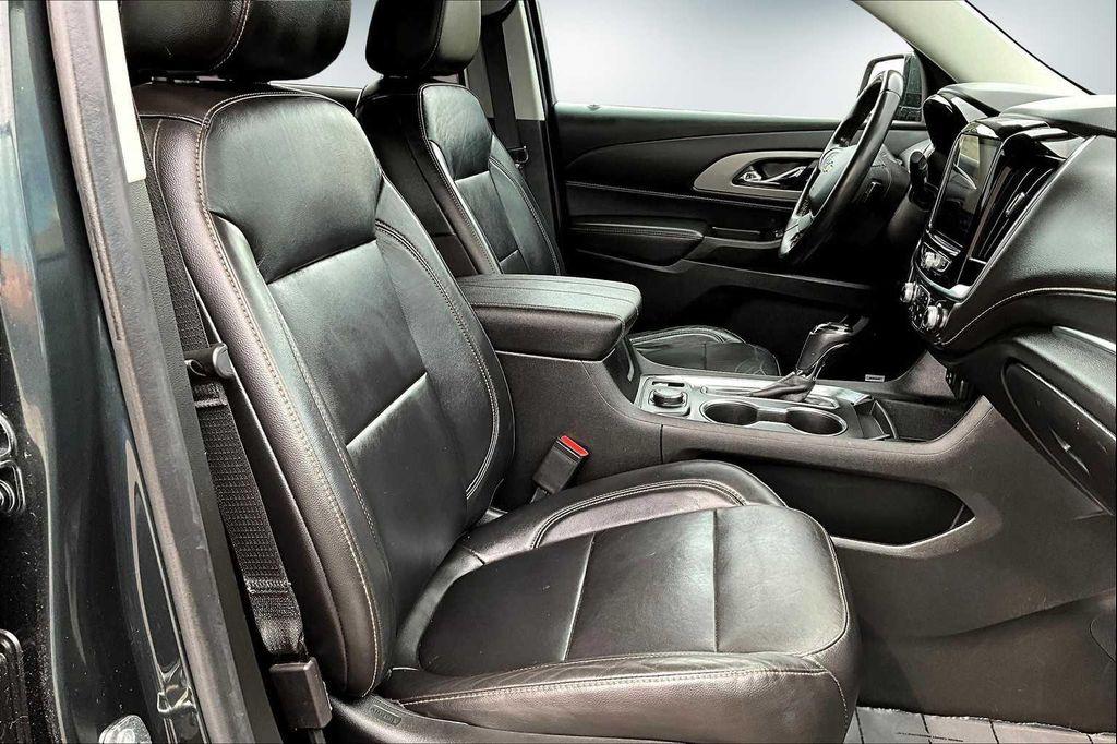 used 2020 Chevrolet Traverse car, priced at $22,788